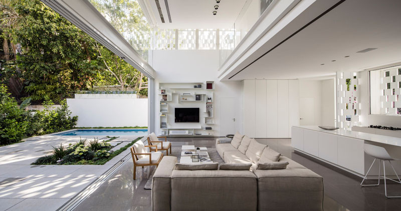 zondaar gat hypotheek The Dream Of Indoor / Outdoor Living Is Complete In This New Home