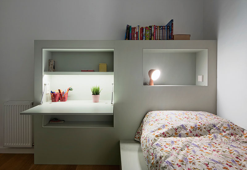 This Small Kids Bedroom Combines The Bed Frame A Desk And