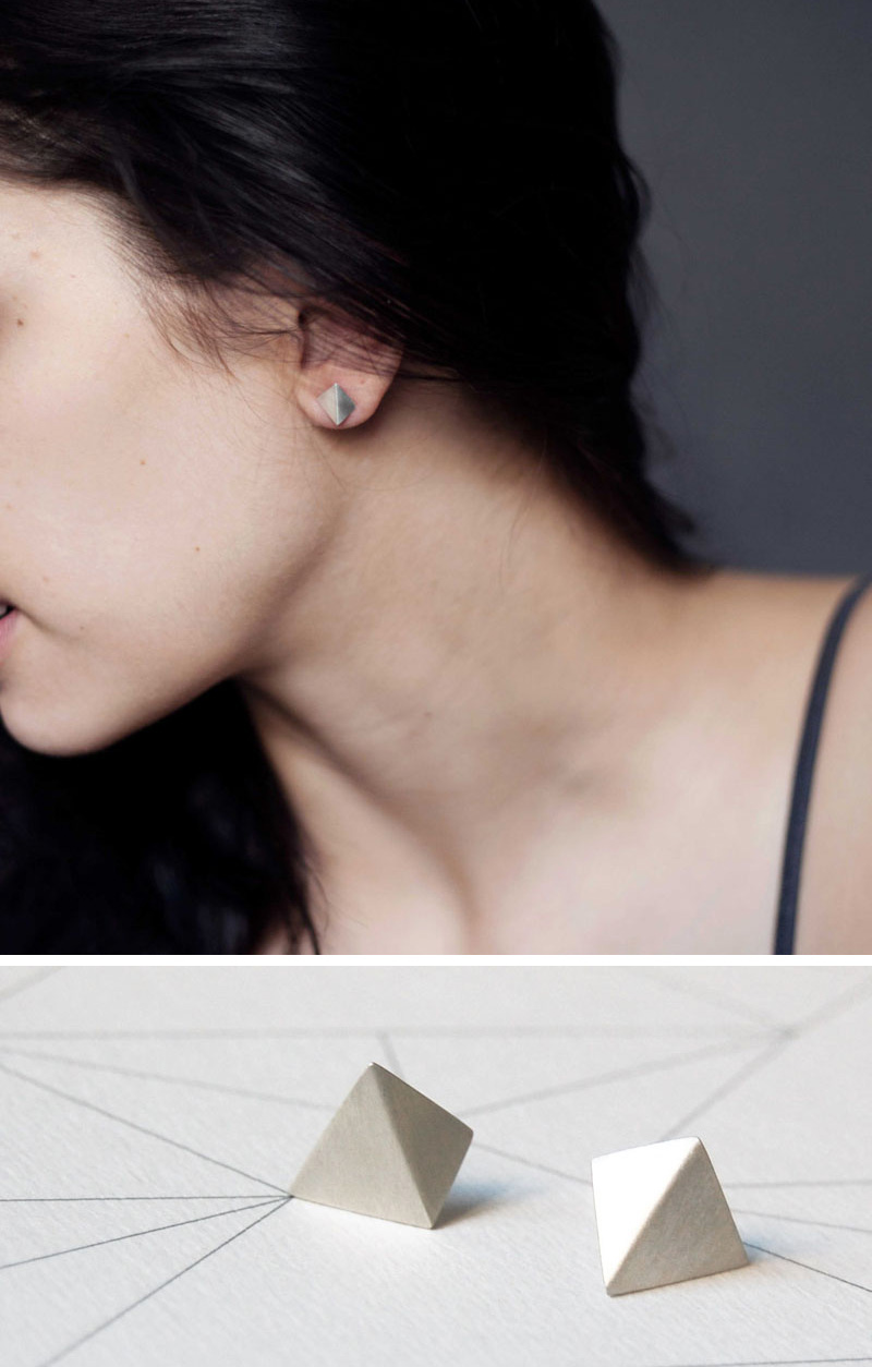 11 Minimalist Geometric Jewelry Designs To Dress Up Any Outfit