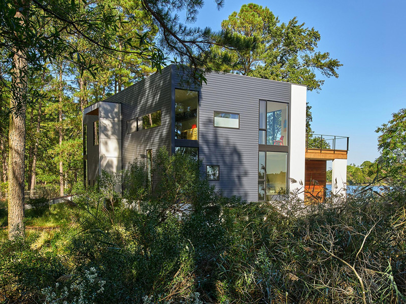 This home in Maryland is designed to take advantage of the water views