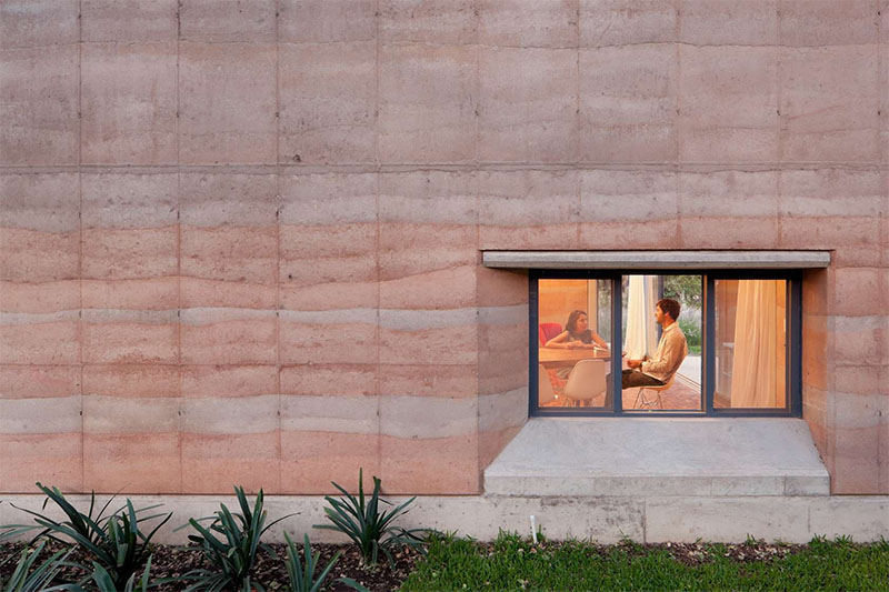 what-are-rammed-earth-walls