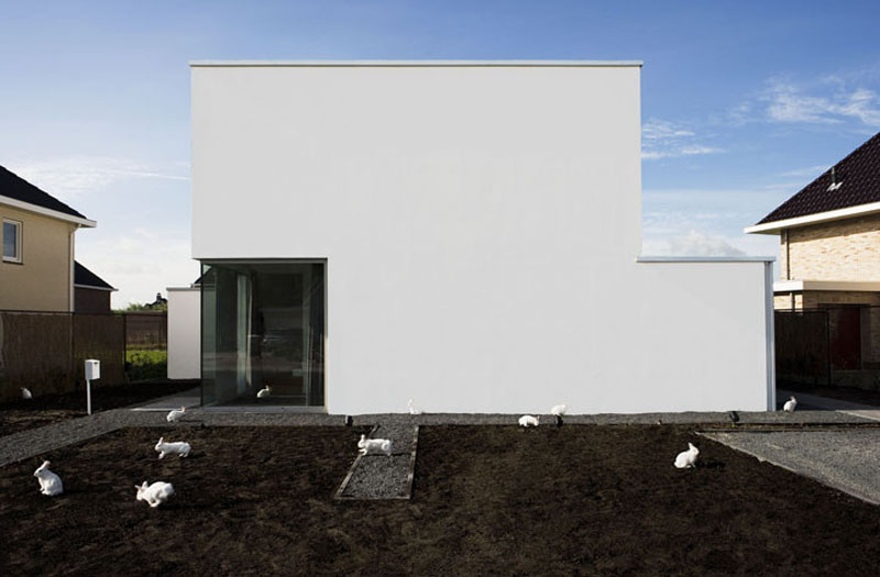 12 Minimalist Modern House Exteriors From Around The World