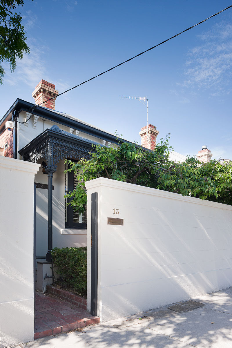 Architecture firm Robson Rak, together with interior design firm Made by Cohen, have designed the renovation of a Victorian cottage in Melbourne, Australia. #Renovation #VictorianCottage #InteriorDesign