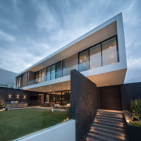 GLR Arquitectos Have Designed A Modern House To Take Advantage Of The ...