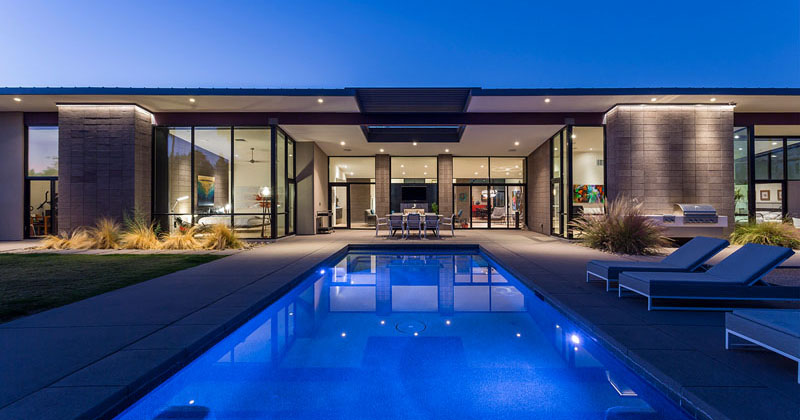 Sandblasted Concrete Blocks Provide This Home With Desert Modern Style