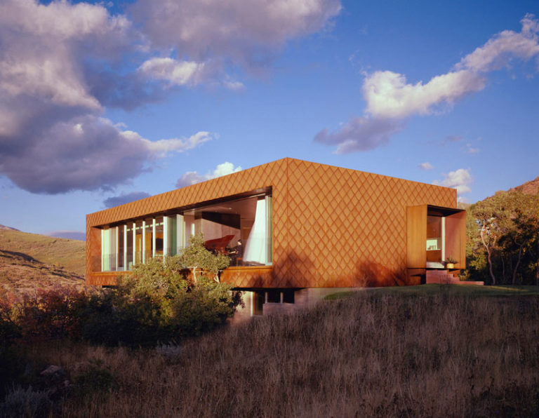 Siding Ideas Weathering Steel Helps Blend This House Into Its Surroundings