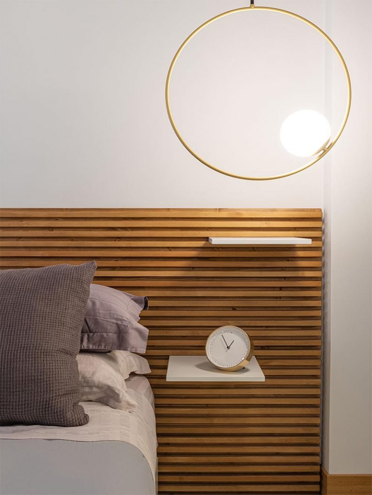 The Wood Slats Of This Headboard Are Designed For Shelves To Slot Into Them