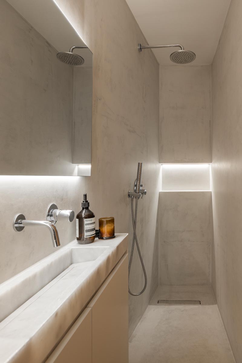 Modern Small And Narrow Bathroom Shower Hidden Lighting 300620 1200 03 
