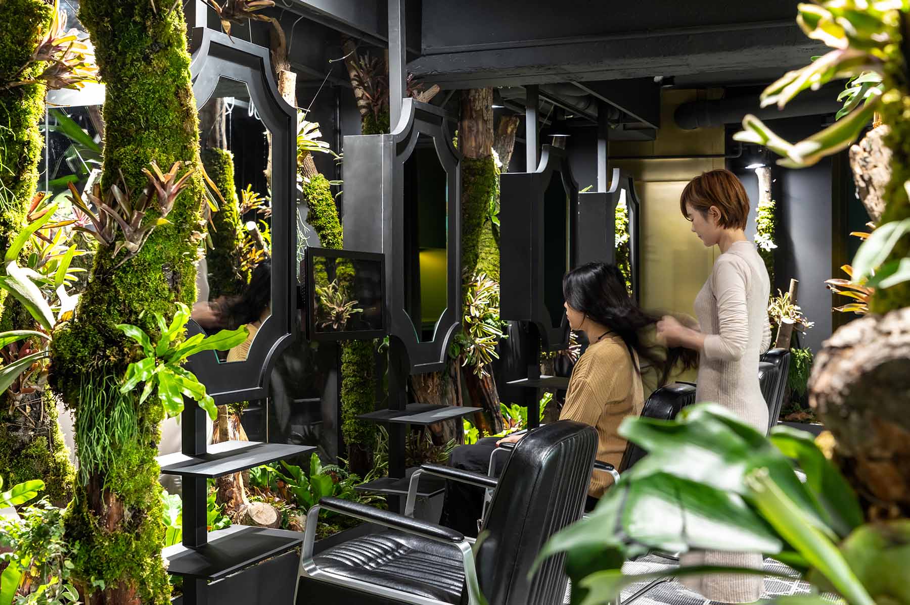 Island Hair Salon by Jacksam Yang and Steven Kuo