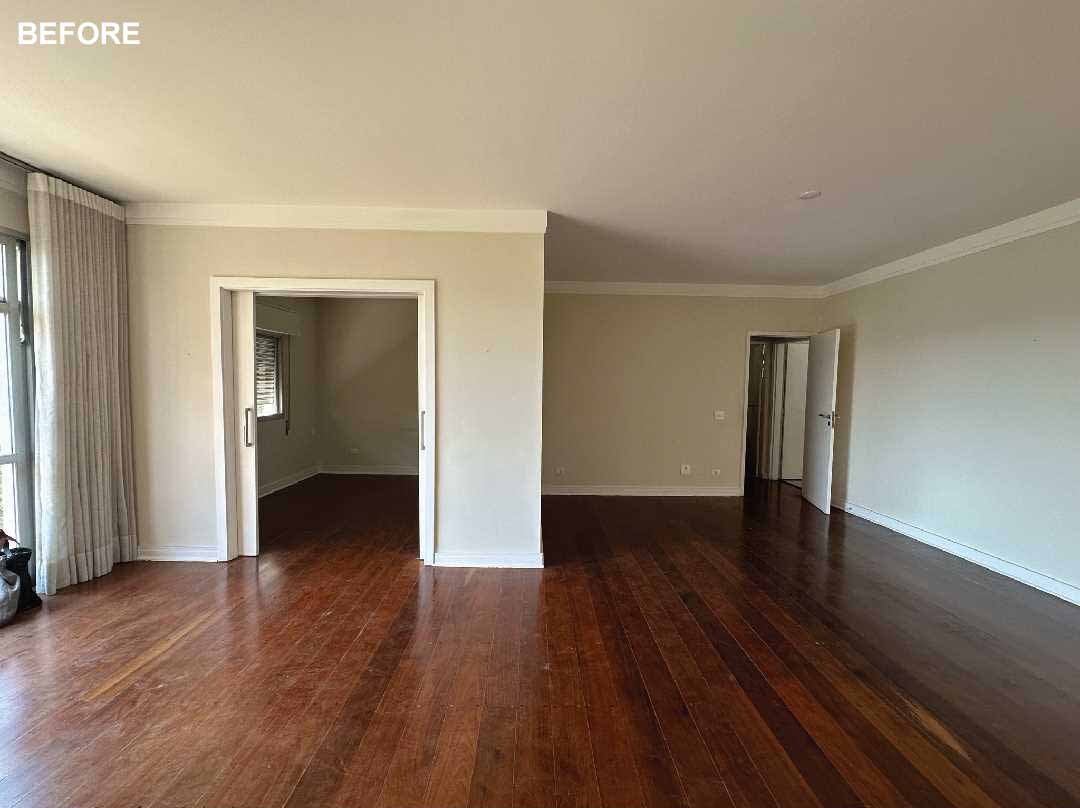 Before photo of an apartment that has since been renovated.