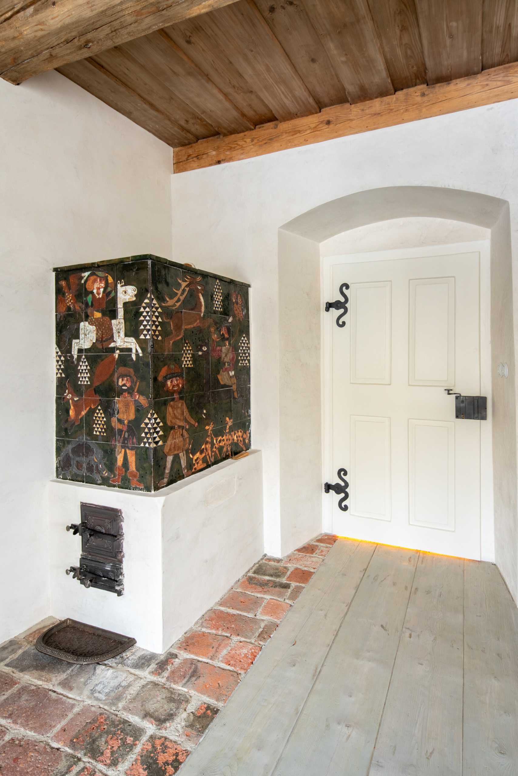 A renovated home kept some of the original details of the medieval guard house.